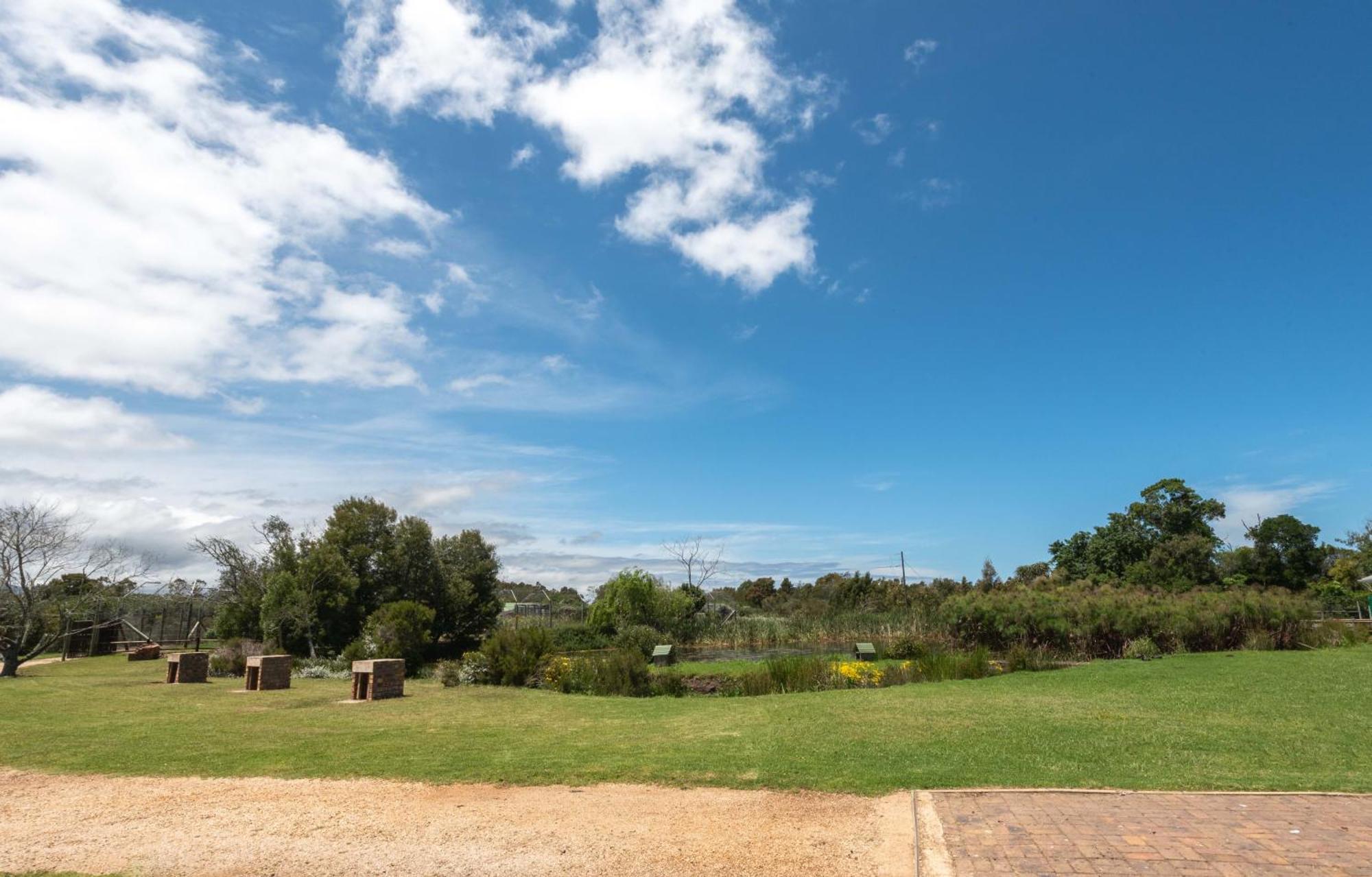 Farm stay Tenikwa Wildlife Centre & Plettenberg Bay