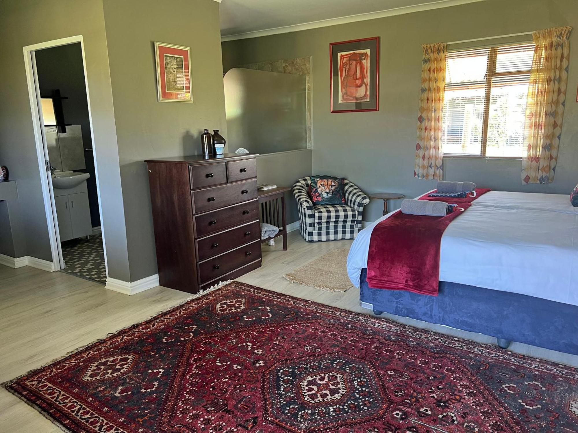 Tenikwa Wildlife Centre & Farm stay *