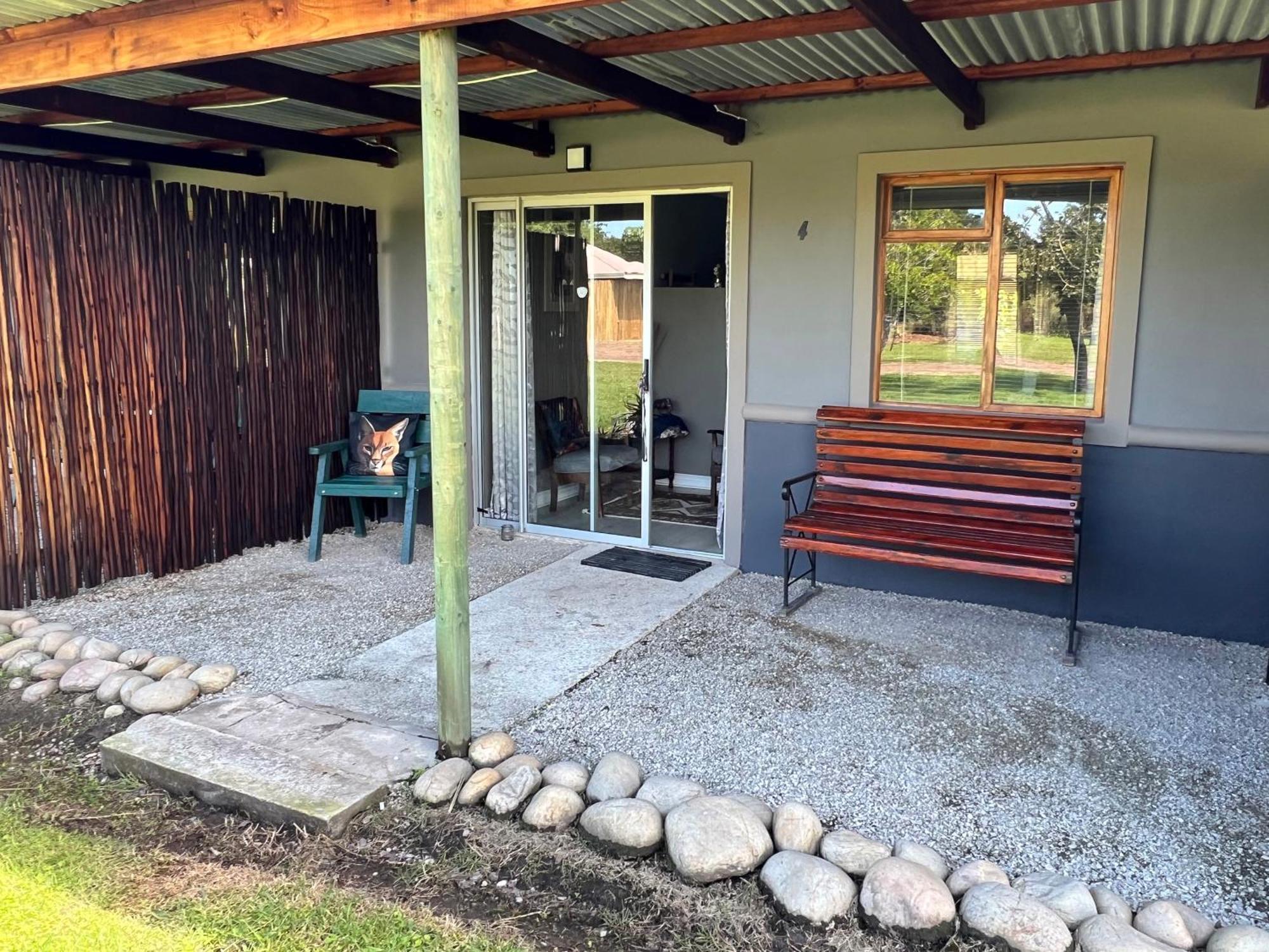 Farm stay Tenikwa Wildlife Centre & Plettenberg Bay