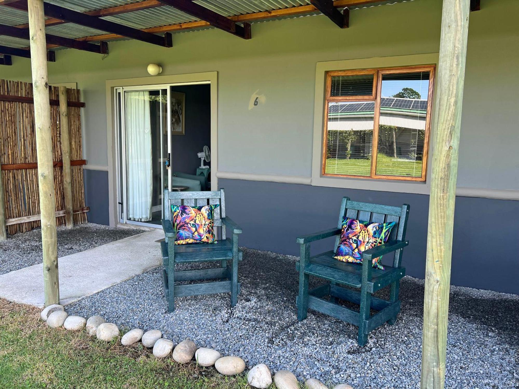 Farm stay Tenikwa Wildlife Centre & *
